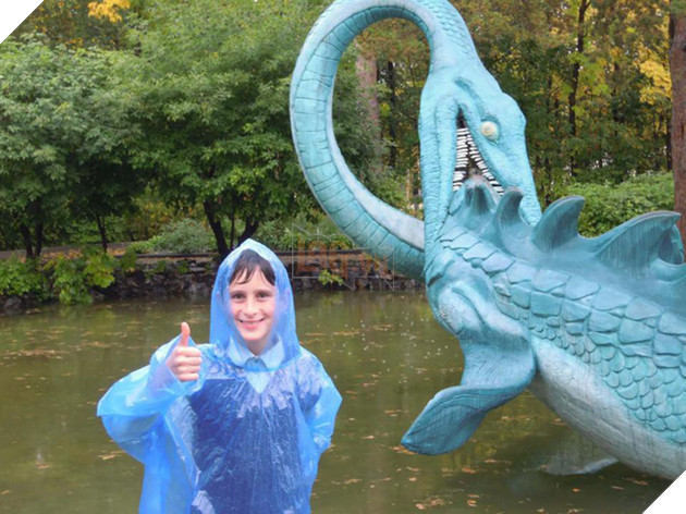 Rúng động vụ thiếu niên lấy cưa máy chặt đầu tự tử vì thua trò chơi trực tuyến - Ảnh 2.