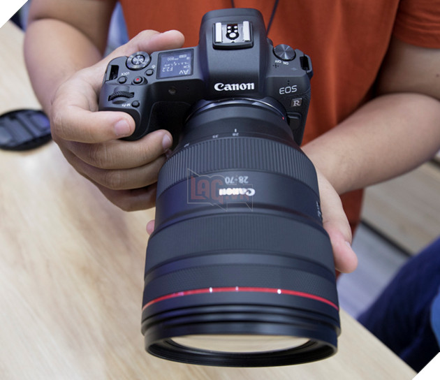 Trên tay nhanh Canon EOS R - siêu phẩm Mirrorless Full Frame đầu tiên của Canon 27