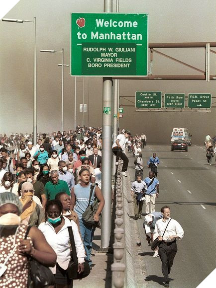 11/9 - nhung khoanh khac kho quen cua vu khung bo thay doi nuoc My hinh anh 23