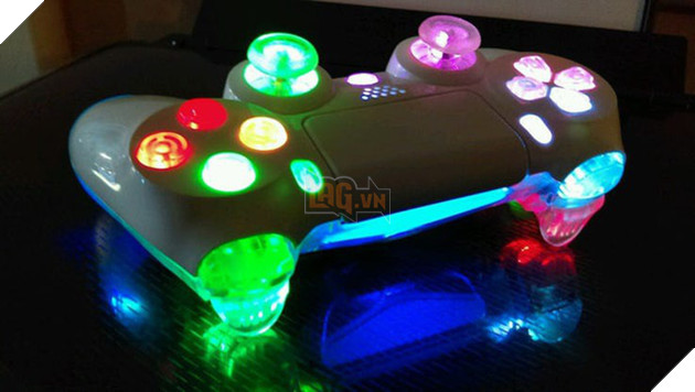 Chiêm ngưỡng những chiếc tay cầm chơi game chất nhất từ trước tới nay, game thủ nào cũng muốn sở hữu số 5 - Ảnh 7.