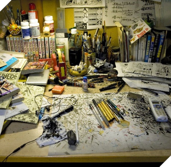 Ghé thăm nơi làm việc của các mangaka nổi tiếng, trông chỗ của tác giả One Piece mà cạn lời - Ảnh 15.