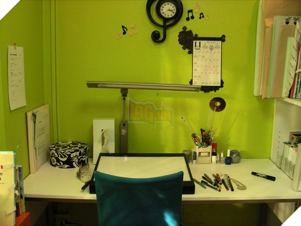 Ghé thăm nơi làm việc của các mangaka nổi tiếng, trông chỗ của tác giả One Piece mà cạn lời - Ảnh 6.