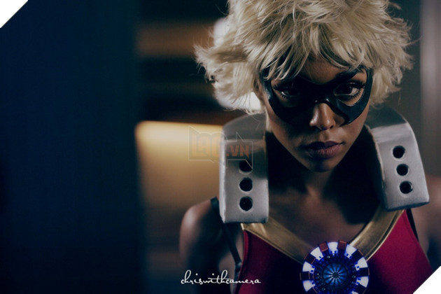 Chiêm ngưỡng bộ ảnh gợi cảm khi các nữ Cosplayer xinh đẹp hóa thân thành siêu anh hùng Avengers phong cách My Hero Academia - Ảnh 1.