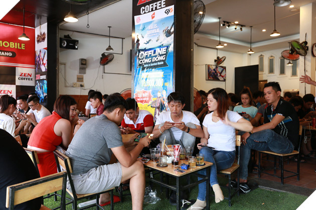 Bản tin ROS Mobile: Ra mắt trang phục mới và AKM-Chameleon cực chất 6