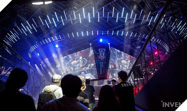 LMHT: Nhà thi đấu mới của LCK 2019 - LoL Park chính thức khánh thành, bị game thủ chê là...quá tù túng - Ảnh 9.