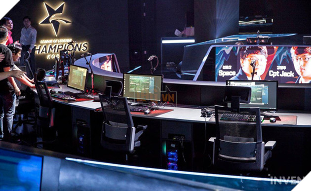 LMHT: Nhà thi đấu mới của LCK 2019 - LoL Park chính thức khánh thành, bị game thủ chê là...quá tù túng - Ảnh 10.