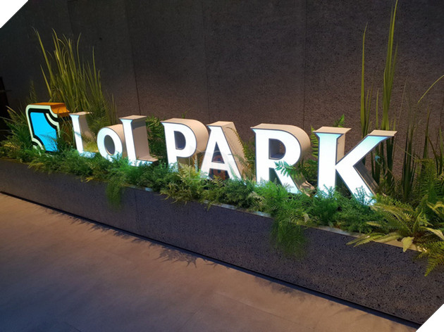 LMHT: Nhà thi đấu mới của LCK 2019 - LoL Park chính thức khánh thành, bị game thủ chê là...quá tù túng - Ảnh 3.