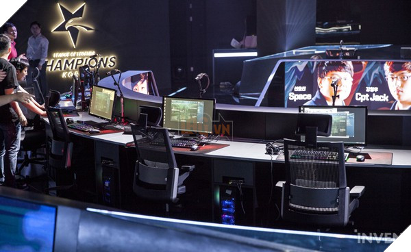 Phản ứng của cộng đồng LMHT về LoL PARK - ngôi nhà mới của LCK: Tạm biệt buồng thi đấu cách âm - Ảnh 4.