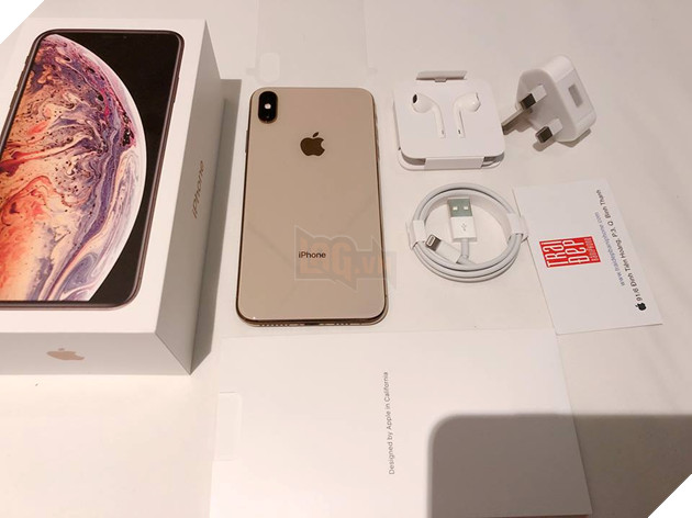 Cận cảnh đợt iPhone XS Max Gold 256GB đầu tiên cập bến tại Việt Nam 7