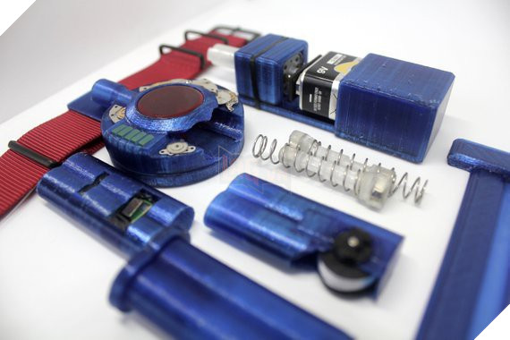 Thanh niên 15 tuổi chế tạo máy bắn tơ nhện rồi đem bán, giúp nhiều người hiện thực hóa ước mơ làm Spider-man - Ảnh 8.