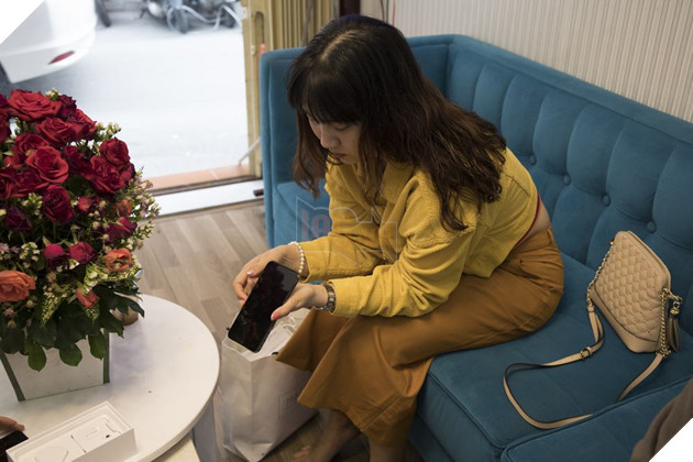 Trải nghiệm nhanh iPhone Xs Max Silver 256GB đầu tiên tại Việt Nam 31