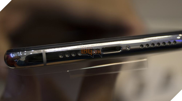 Trải nghiệm nhanh iPhone Xs Max Silver 256GB đầu tiên tại Việt Nam 17