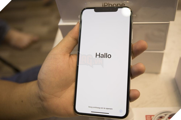 Trải nghiệm nhanh iPhone Xs Max Silver 256GB đầu tiên tại Việt Nam 19