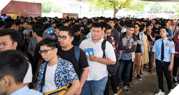 Toàn cảnh trận Chung Kết VCS Mùa Hè 2018 - Hào hứng chào mừng Phong Vũ Buffalo với tấm vé CKTG 2