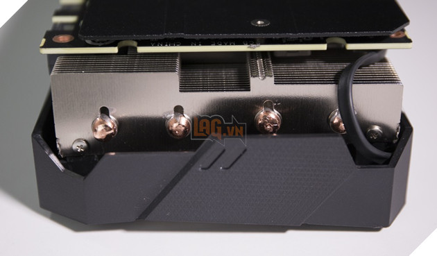 Trên tay nhanh Gigabyte RTX 2080 Gaming OC 8GB - Chiếc RTX 2080 rẻ nhất giá chỉ 26 củ  15