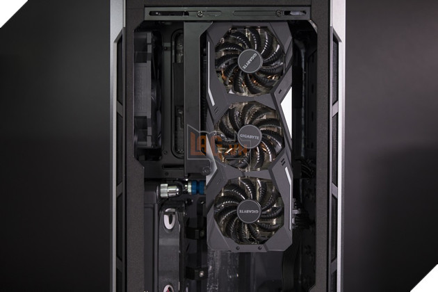 Trên tay nhanh Gigabyte RTX 2080 Gaming OC 8GB - Chiếc RTX 2080 rẻ nhất giá chỉ 26 củ  19