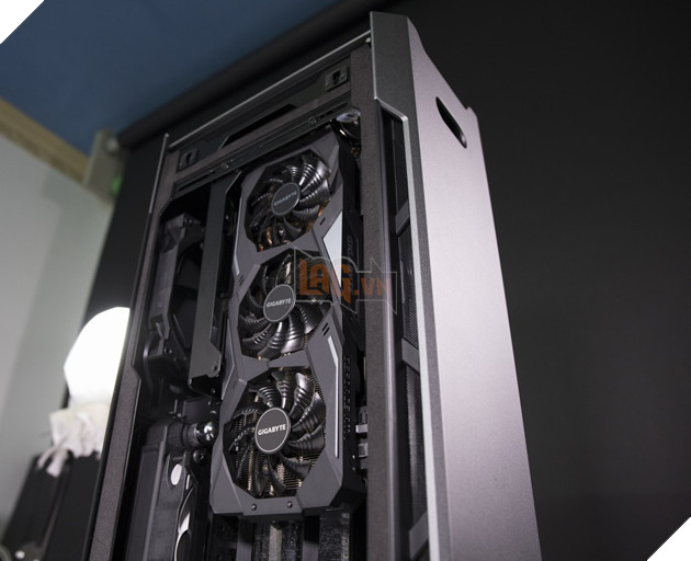 Trên tay nhanh Gigabyte RTX 2080 Gaming OC 8GB - Chiếc RTX 2080 rẻ nhất giá chỉ 26 củ  22