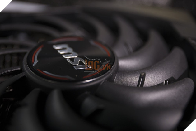 Trên tay nhanh MSI RTX 2080 Gaming X Trio: Vừa đồ sộ, vừa sặc sỡ 10