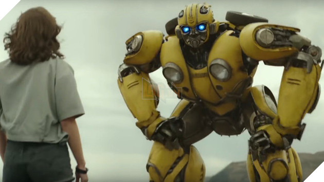 Bumblebee tung trailer cực chất, hứa hẹn đem lại luồng gió mới cho loạt phim Transformer Robot Biến Hình - Ảnh 1.