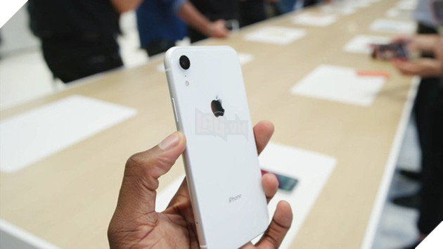 Soi kỹ từng màu của XR, mẫu iPhone dự kiến bán chạy hơn cả XS và XS Max - Ảnh 4. Soi kỹ từng màu của XR, mẫu iPhone dự kiến bán chạy hơn cả XS và XS Max - Ảnh 4.