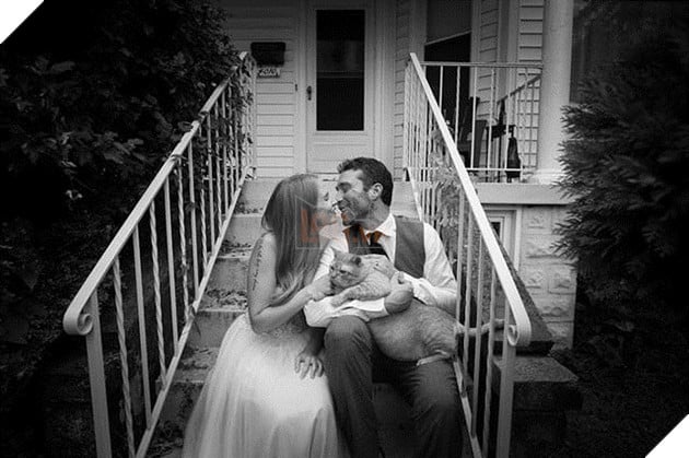 
Tuy Vito không thật sự háo hức với buổi chụp hình hôm đó, nhưng cậu nhóc cũng chịu hợp tác.