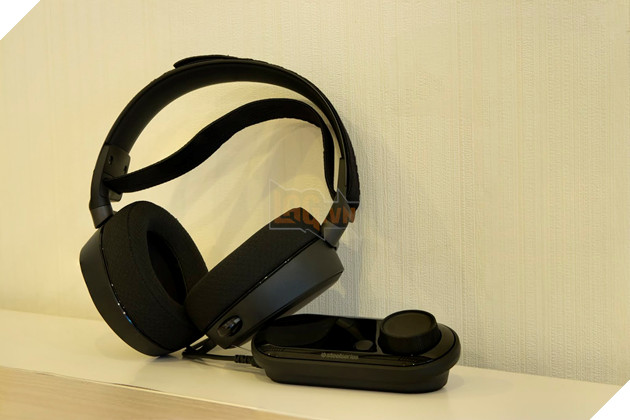 Tren tay nhanh Steelseries Arctis Pro + DAC: Tai nghe choi game cho gamer try-hard 11 Trên tay nhanh Steelseries Arctis Pro + DAC: Tai nghe chơi game cho gamer try-hard 11