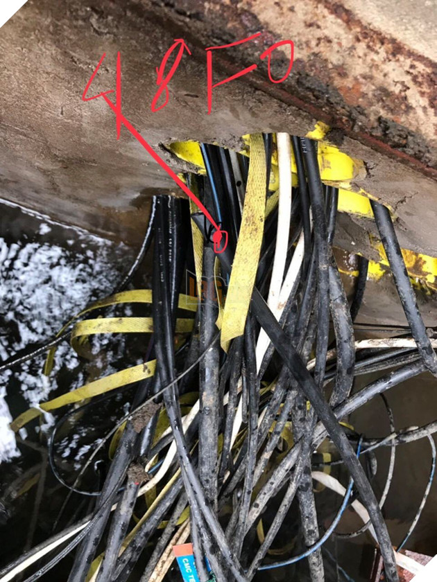 Chiều nay, CMC tố bị FPT cắt cáp, thị trường Internet lại dậy sóng - Ảnh 1. Chiều nay, CMC tố bị FPT cắt cáp, thị trường Internet lại dậy sóng - Ảnh 1.