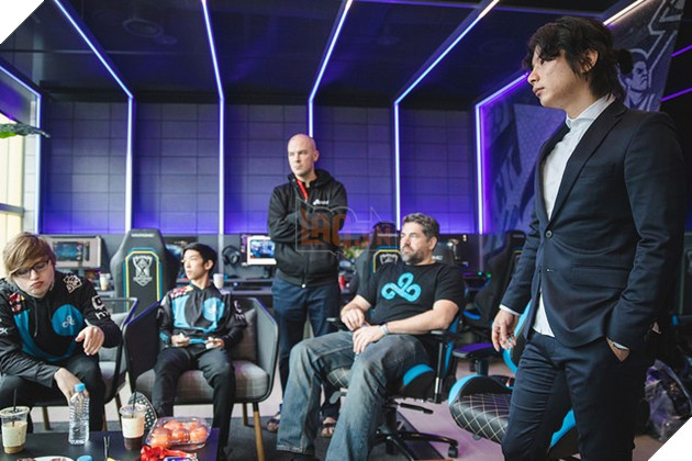 CKTG 2018: HLV của Reapered tiết lộ nguyên nhân khiến Cloud9 suýt thua trước Gambit Esports - Ảnh 2. CKTG 2018: HLV của Reapered tiết lộ nguyên nhân khiến Cloud9 suýt thua trước Gambit Esports - Ảnh 2.