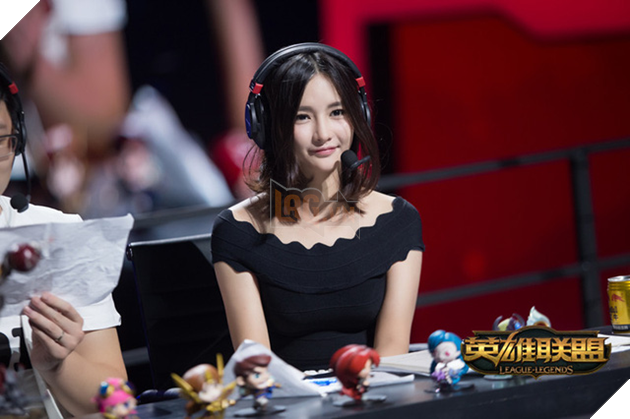 Miss, nữ streamer hàng đầu Trung Quốc và thực hư chuyện lương một năm lên đến 58 tỷ VNĐ - Ảnh 5. Miss, nữ streamer hàng đầu Trung Quốc và thực hư chuyện lương một năm lên đến 58 tỷ VNĐ - Ảnh 5.