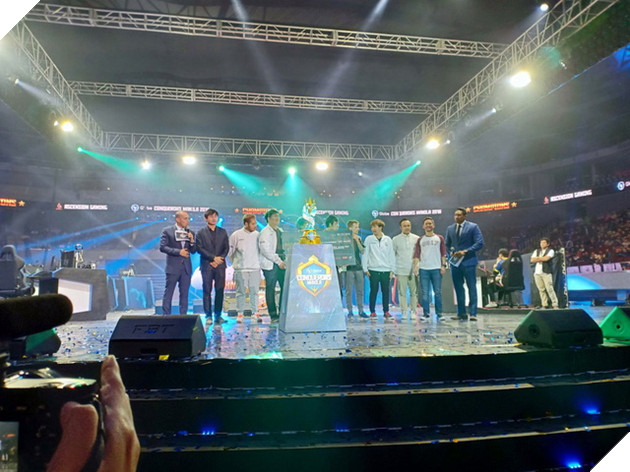 Tuyển thủ Ascension Gaming chia sẻ về những khó khăn hiện tại: trụ cột rời khỏi đội tuyển, phải thi đấu không lương dù được dự CKTG - Ảnh 1. Tuyển thủ Ascension Gaming chia sẻ về những khó khăn hiện tại: trụ cột rời khỏi đội tuyển, phải thi đấu không lương dù được dự CKTG - Ảnh 1.