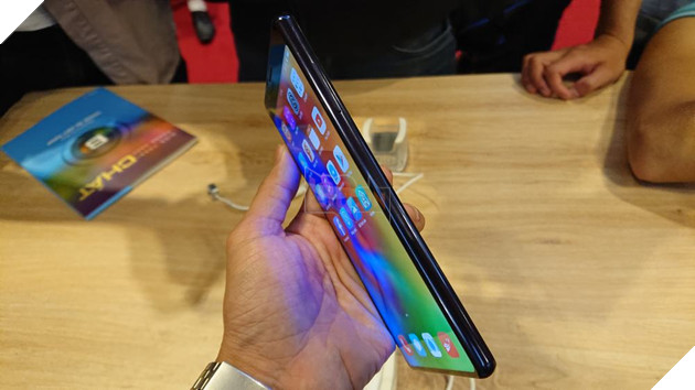 Can canh bo doi Bphone 3 va Bphone 3 Pro moi duoc BKAV ra mat 5 Cận cảnh bộ đôi Bphone 3 và Bphone 3 Pro mới được BKAV ra mắt 5