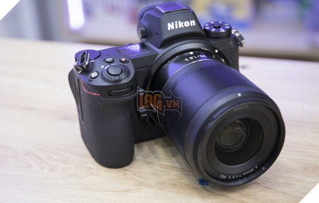Trên tay Nikon Z7 - Camera Fullframe Mirrorless cao cấp nhất của Nikon