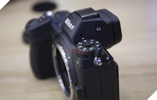 Trên tay Nikon Z7 - Camera Fullframe Mirrorless cao cấp nhất của Nikon 9