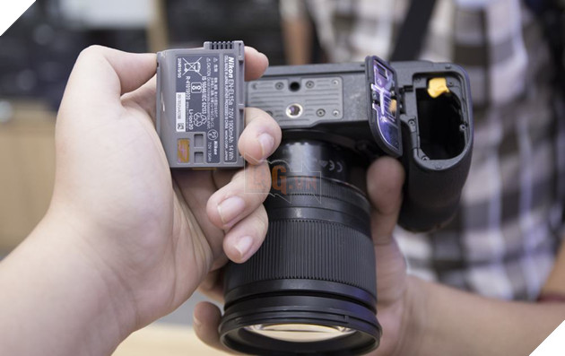 Trên tay Nikon Z7 - Camera Fullframe Mirrorless cao cấp nhất của Nikon 15