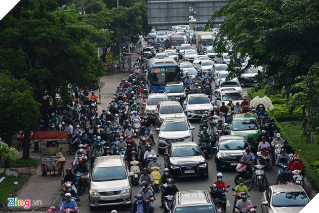 Sap gian giao truoc ham Thu Thiem, giao thong khu Dong Sai Gon te liet hinh anh 7