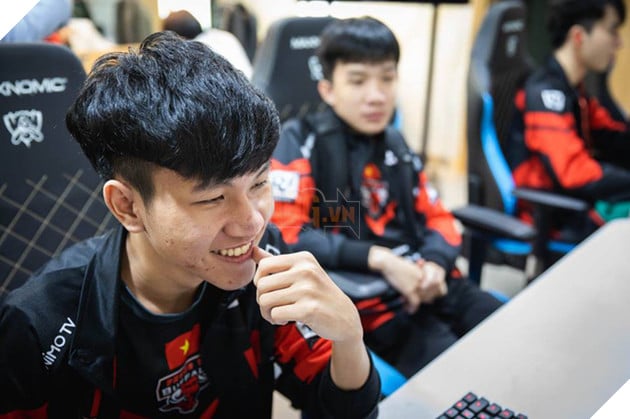 Vòng bảng CKTG ngày 6: Cộng đồng LMHT châu Âu cảm ơn rối rít vì chiến thắng của Phong Vũ Buffalo - Ảnh 3.