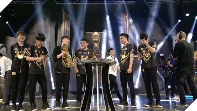 CKTG 2018: Dù đánh tốt, Karsa vẫn khóc rất nhiều khi RNG phải nhờ đến Mlxg để có thể giành chiến thắng - Ảnh 4.