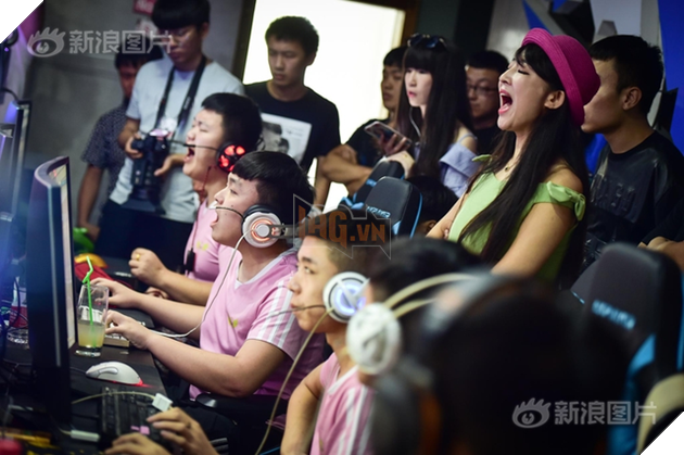 Vivi, bà chủ xinh đẹp của làng Game Trung Quốc, thu nhập gần 300 triệu/ tháng vẫn giặt quần áo, nấu cơm cho nhân viên - Ảnh 2.