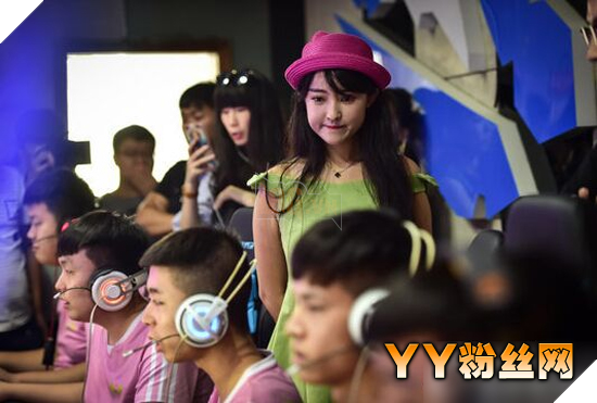 Vivi, bà chủ xinh đẹp của làng Game Trung Quốc, thu nhập gần 300 triệu/ tháng vẫn giặt quần áo, nấu cơm cho nhân viên - Ảnh 10.