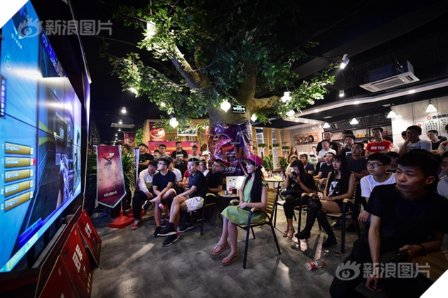 Vivi, bà chủ xinh đẹp của làng Game Trung Quốc, thu nhập gần 300 triệu/ tháng vẫn giặt quần áo, nấu cơm cho nhân viên - Ảnh 4.