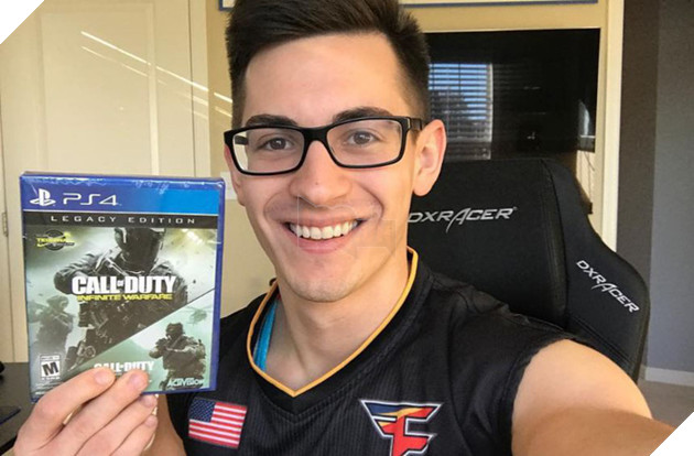 Game thủ giãi bày lí do chia tay nữ MC thời tiết nóng bỏng nhất thế giới: Tố bạn gái cũ là thợ đào mỏ  3