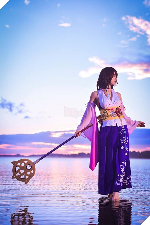 Choáng ngợp với bản cosplay Yuna cùng điệu nhảy trên mặt nước huyền thoại Final Fantasy 7