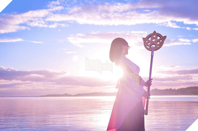 Choáng ngợp với bản cosplay Yuna cùng điệu nhảy trên mặt nước huyền thoại Final Fantasy 5