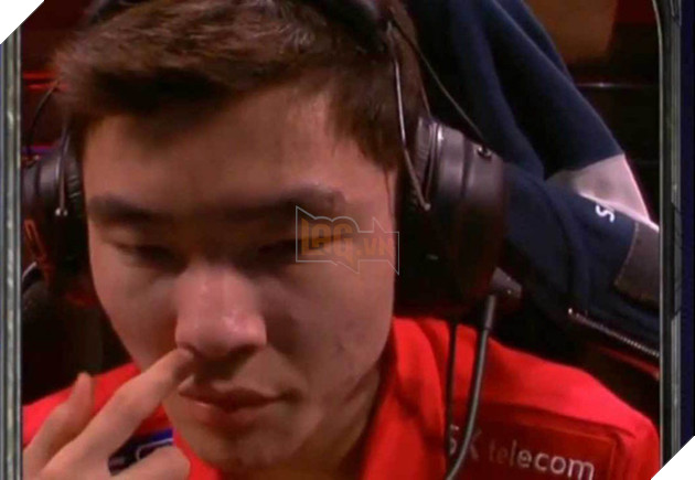 Faker đã quá hoàn hảo? Fan hâm mộ mở luôn cuộc thi ‘vạch lá tìm sâu’ để bắt lỗi Quỷ Vương  - Ảnh 9.