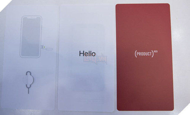 Trên tay bộ ba iPhone XR phiên bản đỏ rực rỡ, xanh dịu dàng và trắng tinh khôi 5