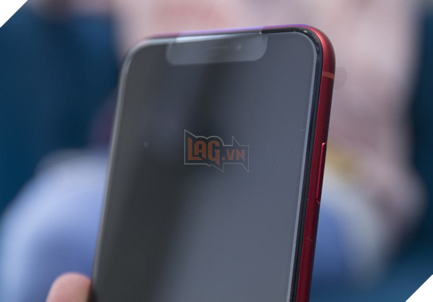 Trên tay bộ ba iPhone XR phiên bản đỏ rực rỡ, xanh dịu dàng và trắng tinh khôi 10