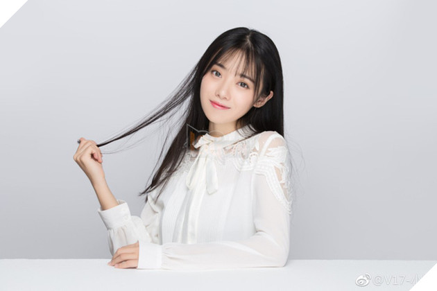 Vừa đại thắng CKTG 2018, IG Rookie lại khiến cả thế giới ghen tỵ khi công khai mối tình với nữ MC xinh như mộng của LPL - Ảnh 7. Vừa đại thắng CKTG 2018, IG Rookie lại khiến cả thế giới ghen tỵ khi công khai mối tình với nữ MC xinh như mộng của LPL - Ảnh 7.