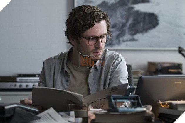 Review phim Cô gái trong lưới nhện ảo - Bộ phim toàn vẹn về hành động cân não 4