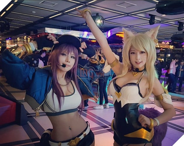 Không cần đợi đến All-Star, Sneaky đã đốt mắt fan hâm mộ bằng màn cosplay kết hợp cùng nhóm Spiral Cats - Ảnh 11. Không cần đợi đến All-Star, Sneaky đã đốt mắt fan hâm mộ bằng màn cosplay kết hợp cùng nhóm Spiral Cats - Ảnh 11.