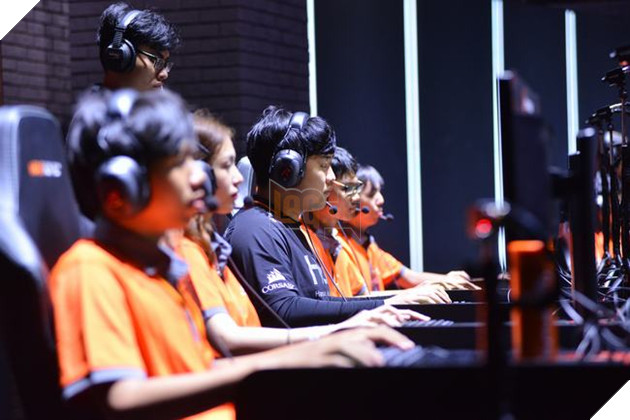 Sôi nổi Đại hội Liên Minh Huyền Thoại Hanwha Life Esports Global Challenge 4